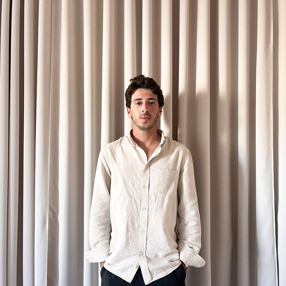 01_FredericoOliveiraVaz_ADRO_PortraitAuthor.jpg
