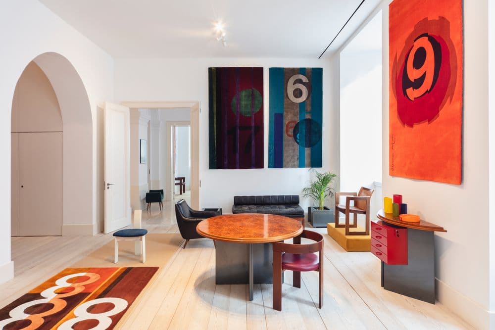2020 Design São Bento reitoria bench Daciano da Costa e Gazelle chair António Garcia .jpeg