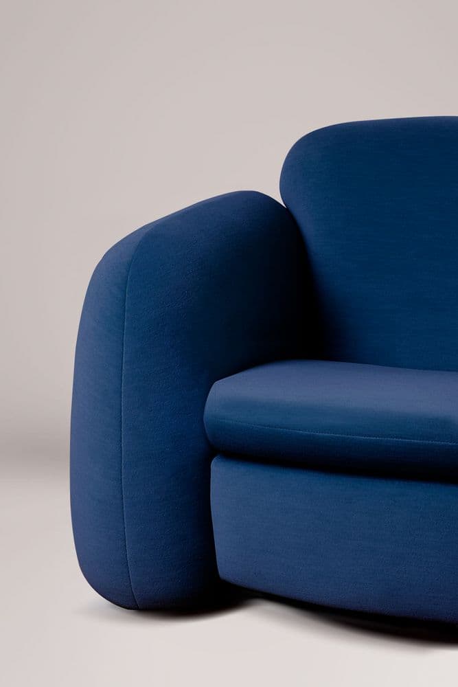 Collector_Daciano da Costa_AtelierDacianodacosta_Penta Armchair.jpg