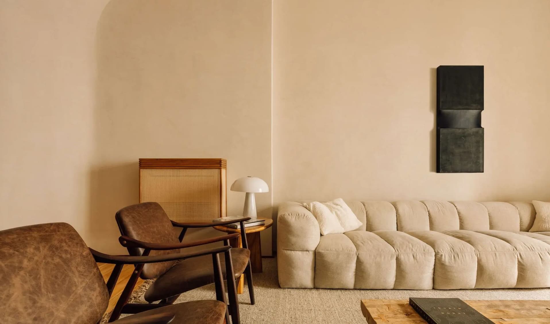 xlarge_00_Capa_Palmeira_Apartment_Studio_Gameiro_Francisco_Nogueira_65045a9f22 copy.jpg